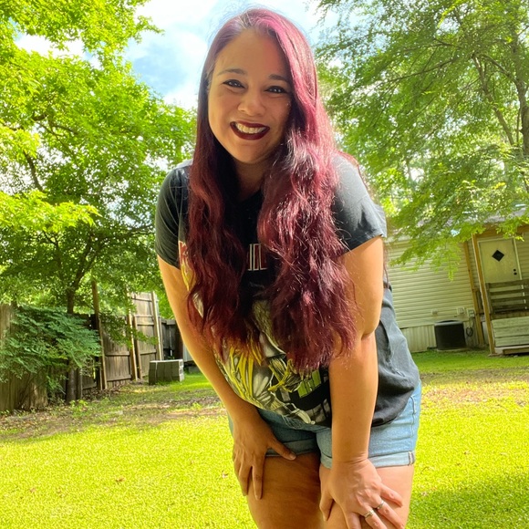 Meet your Posher, Alicia - Picture 1 of 1